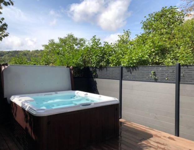 Chambre Avec Acces Jacuzzi Plombieres-les-Dijon Экстерьер фото